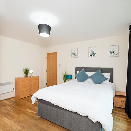 Amazing Thames View Apartment Лондон Екстер'єр фото