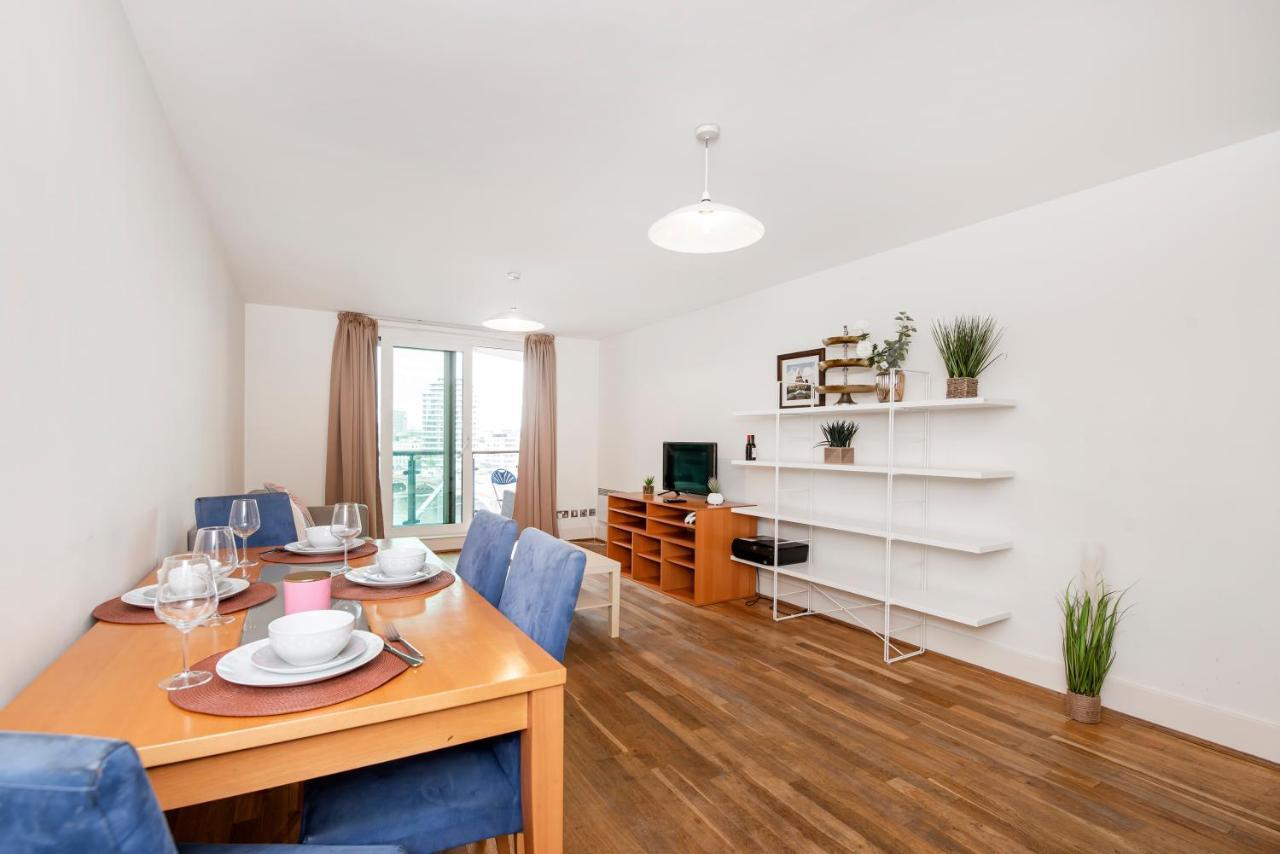 Amazing Thames View Apartment Лондон Екстер'єр фото